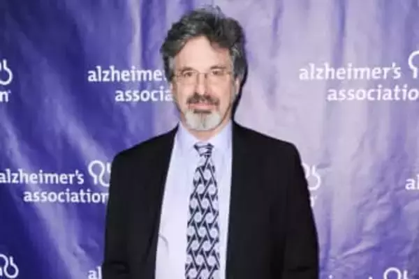 ロバート・キャラダインさん死去　「ナーズの復讐」主演