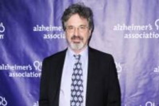 ロバート・キャラダインさん死去　「ナーズの復讐」主演