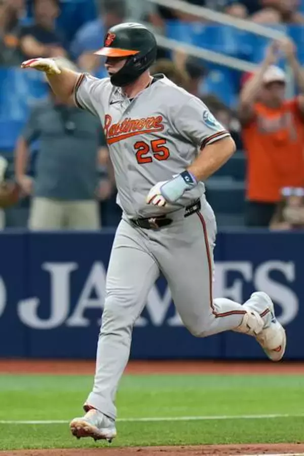 アロンソがア・リーグ週間MVP　ナ・リーグはキャロル