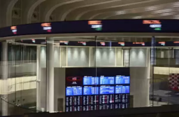 東証続落、一時900円安　米国株安、利益確定売りも