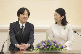 天皇「国民の理解」言及に賛同　改正皇室典範で秋篠宮さま初発言