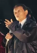 麻生氏「いざとなればやり返す」　連立相手を2度言い間違えも