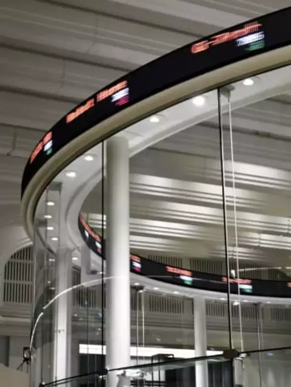 東証、午前終値は5万3870円　米国株上昇を好感