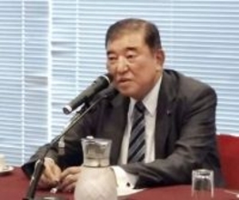 石破氏、選挙改革議論は当分ない　自民大勝で