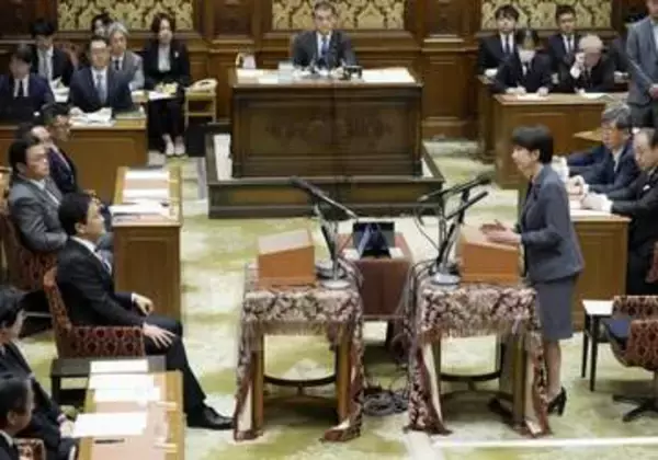 消費税ゼロ法案、提出明言　首相、夏以降「速やかに」