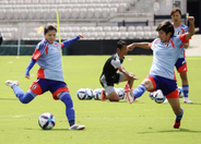 女子日本代表、シドニーで初練習　サッカーW杯出場懸け準々決勝へ