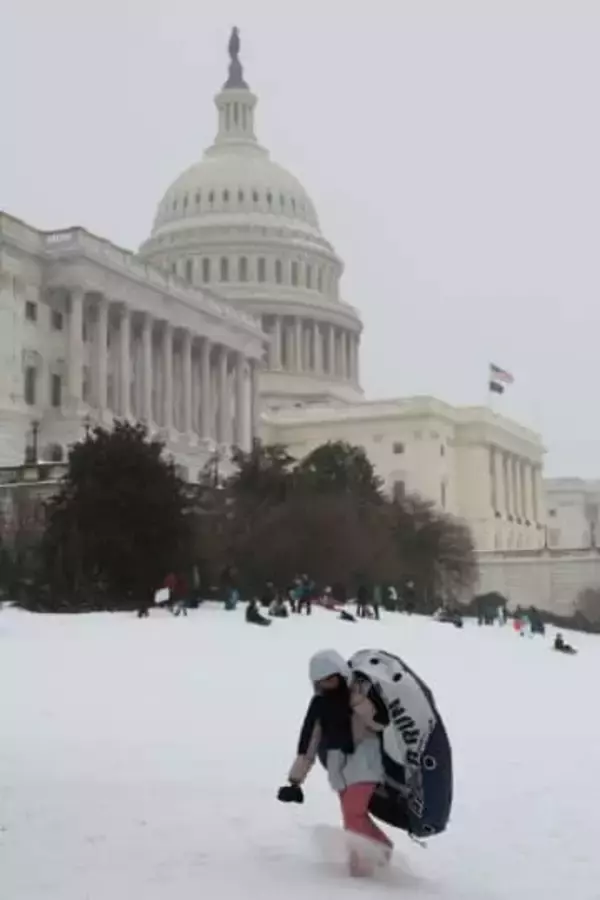 米、歴史的寒波で29人死亡　低体温症や除雪中の事故