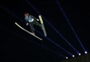 二階堂蓮が銀、小林陵侑6位　ジャンプ・14日