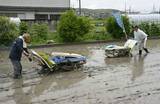 「岩手の「奇跡の復興米」田植え　大阪、震災支援で14年から縁」の画像1