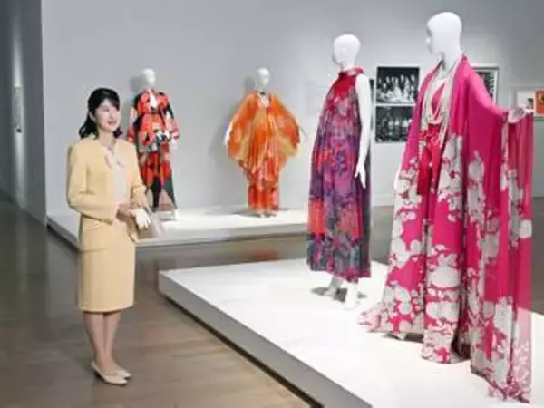 愛子さま、森英恵展に　国立新美術館