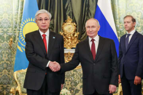 カザフスタン大統領と会談