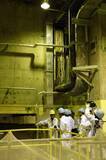 「敦賀原発1号機の廃炉現場を公開　廃棄物圧縮装置も」の画像1