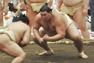 大の里が豪ノ山らと12番　夏巡業「いい稽古できた」