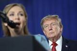 「上院予備選、グラム氏の妹勝利　南部州、トランプ氏試金石」の画像1