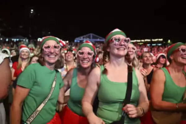 豪、パブ発祥の即興合唱団が人気に　他人同士が「一体感」、リピーター増