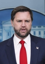米大統領は「攻撃望まず」　バンス氏、硬軟両様で圧力