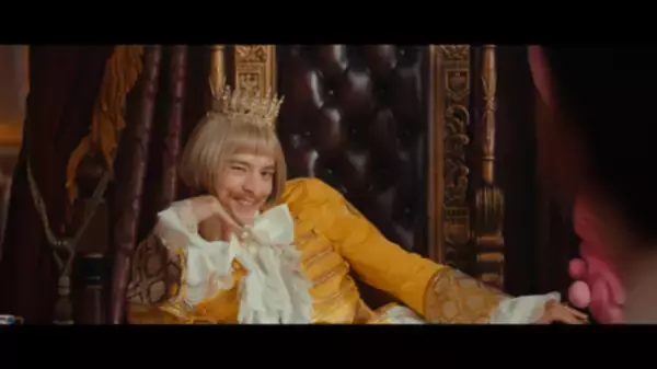 「『UQUEEN』シリーズ新TVCM「隣国の王子」篇   2026年7月1日（水）からオンエア開始」の画像