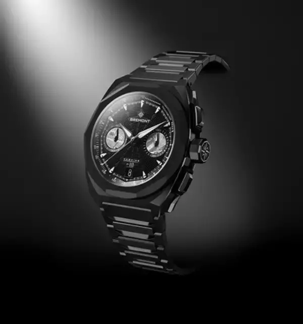 Bremont、限定モデル「Supernova Hawking」を発表