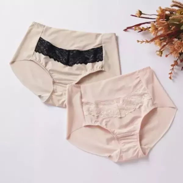 「卒乳するバストの悩みをサポート！変化に寄り添うノンワイヤーブラ誕生」の画像