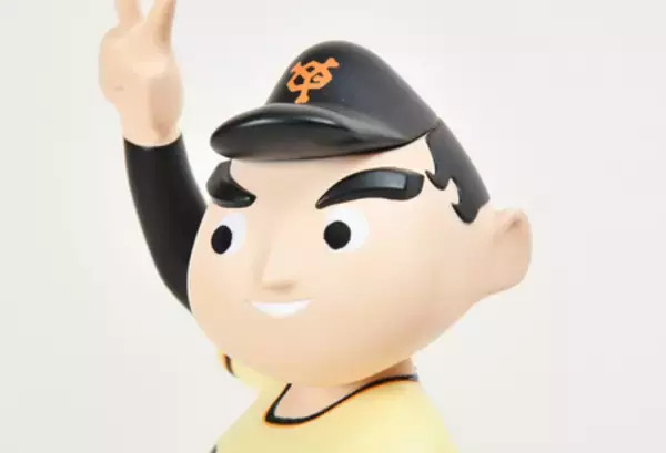 「「ミスタージャイアンツ」生誕60周年を記念した、復刻ソフビフィギュアのオンライン販売の取り扱いを拡大」の画像