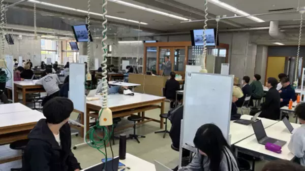 「【金沢市「大学連携地域力創造プロジェクト」】 情報デザイン学部１年生の最終発表会に額地域の方々が参加」の画像