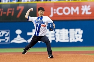 プロボクサー中谷潤人選手が始球式に初挑戦「スタンドの“漢気”に助けられた、次はストライク」