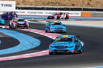 Geely、ポール・リカール・サーキットでFIA TCR表彰台を3回獲得し、欧州展開の勢いを強める
