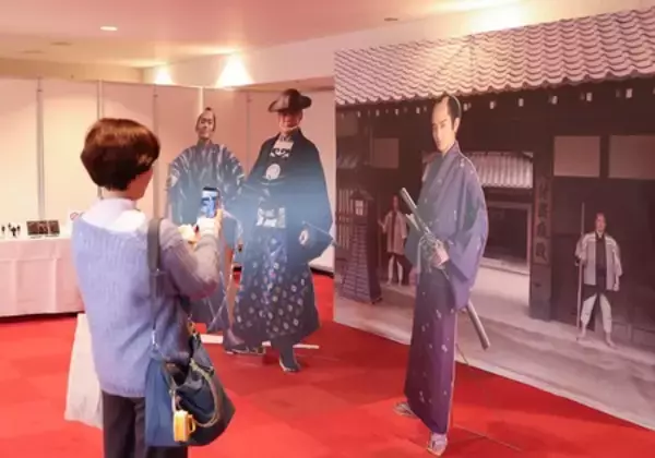 「「鬼平犯科帳 本所の銕（てつ）／密告」相模の彦十役・尾美としのり、シリーズ出演をサプライズ発表！」の画像