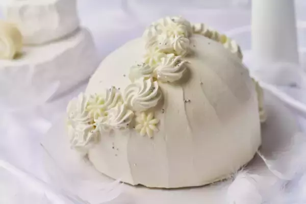 「アートホテル大阪ベイタワー 推し色と甘さに包まれる、私だけのいちご時間」の画像