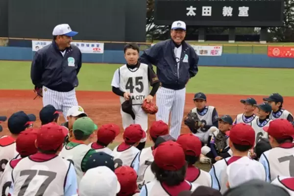 「中畑清氏や五十嵐亮太氏ら元プロ野球選手が太田市で熱血野球指導！！」の画像