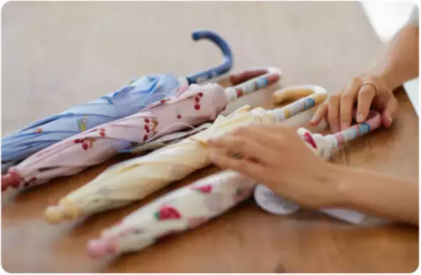 「親にとってもうれしい子どものための「傘」。」の画像
