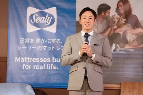 「元プロ野球選手 斎藤佑樹さんが新商品の魅力と睡眠の重要性を語る、Sealy（シーリー）最新ラインナップ」の画像