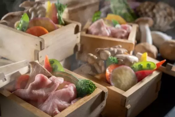 「霧島国際ホテル いちごと旬の料理を思う存分味わう「春のいろどり旬彩フェア」開催」の画像