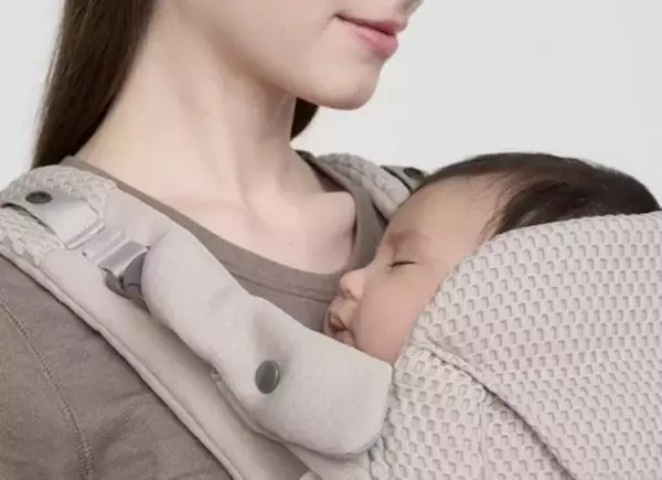「『BABY CARRIER ON Pittoresk』がアカチャンホンポにて5月29日（金）より販売開始！」の画像