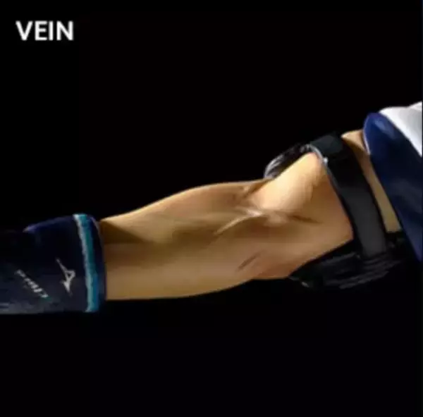 「『イチロープレミアムフィギュア』数量限定3,089体！　本日12/12(金)正午12時より申込受付開始！」の画像