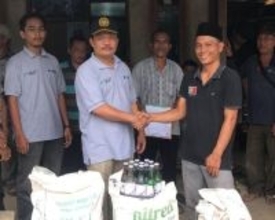 持続可能な天然ゴム調達に向けた、小規模農家支援プログラムを実施