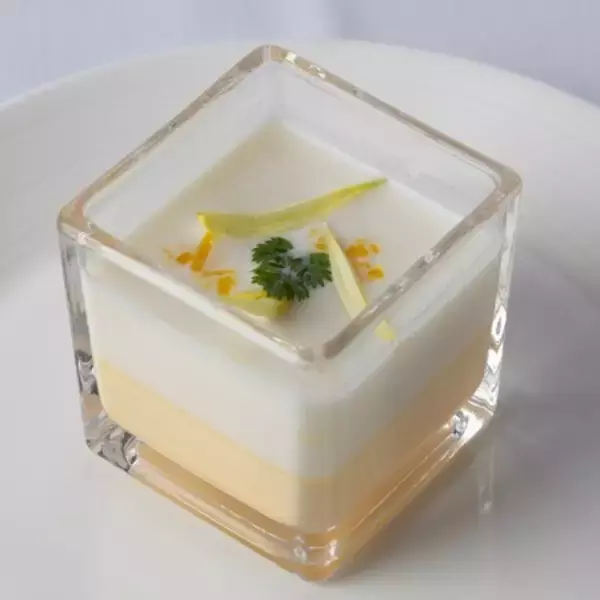 「魅惑のStrawberry Time 2026　3月1日（日）～4月30日（木）」の画像