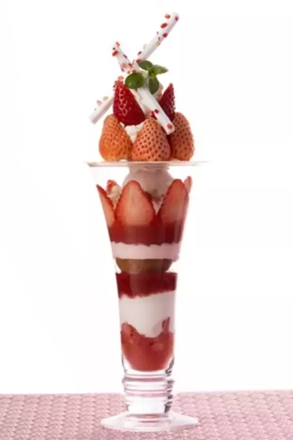 「魅惑のStrawberry Time 2026　3月1日（日）～4月30日（木）」の画像