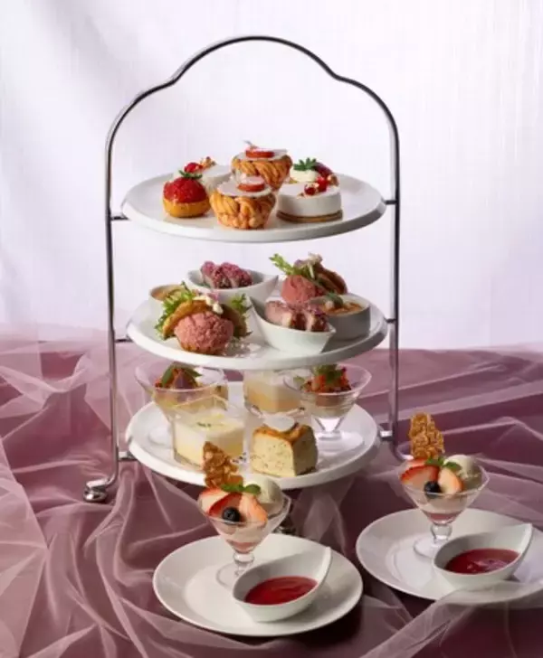 「魅惑のStrawberry Time 2026　3月1日（日）～4月30日（木）」の画像