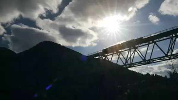 「日本神話の里で「太陽の列車」始動。共同通信デジタルが高千穂あまてらす鉄道のブランディングプロデュース」の画像