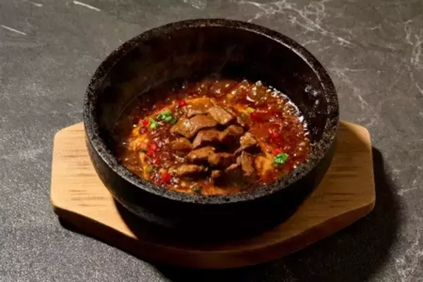 「中国料理「ジャスミンガーデン」清涼冷麺と旨辛石焼フェア」の画像