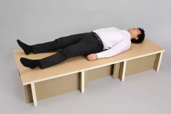 「避難所での睡眠環境を改善 『どこでもおうちベッド』 1月30日より発売」の画像