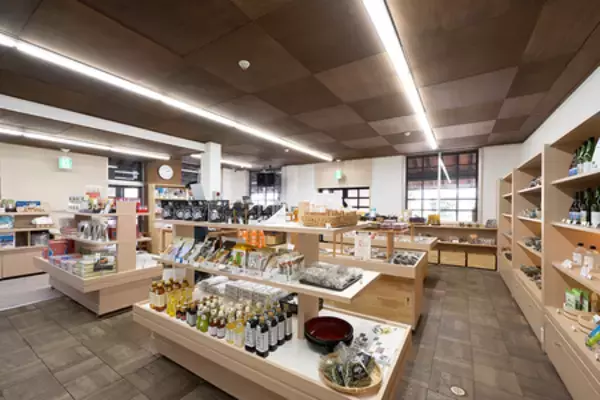 「道の駅記念切符に新デザイン登場―高橋ゆなさん起用で菰野町の魅力を発信」の画像