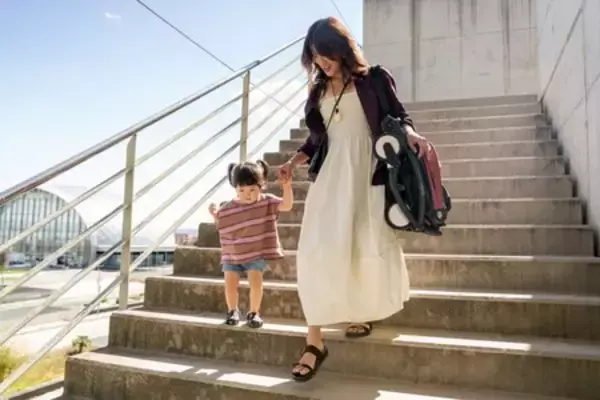 「ストッケのベビーカー新モデル「Stokke® YOYO⁵」 8月28日（金）よりアカチャンホンポで先行販売開始」の画像