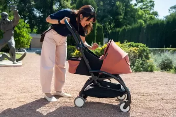 「ストッケのベビーカー新モデル「Stokke® YOYO⁵」 8月28日（金）よりアカチャンホンポで先行販売開始」の画像
