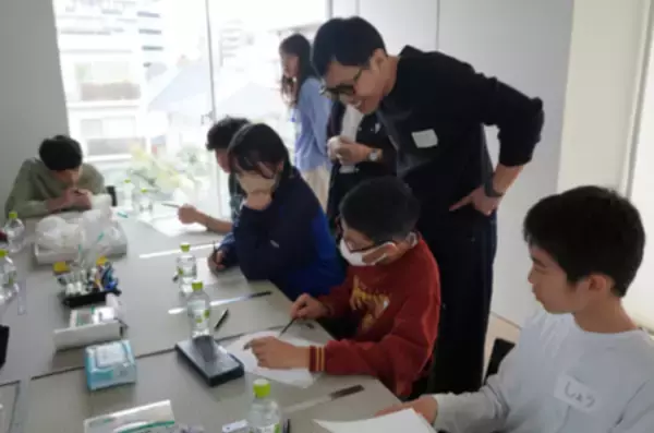 「ＦＩＦ×CURIOSITY「デザインの世界に触れてみよう2026」」の画像