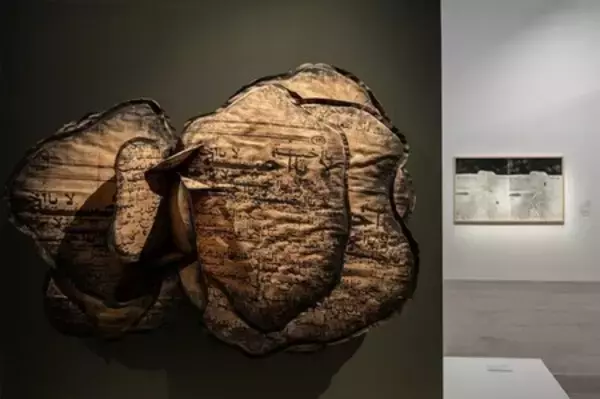 「AlUla Contemporary Art Museum、先駆的な展示会「アルドゥナ展」のオープニングで正式名称決定」の画像