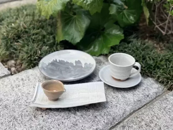 「京都・二条で2つの益子焼と木工漆・草木染め作品の夏企画展を開催。暮らしに寄り添う「用の美」を提案。」の画像