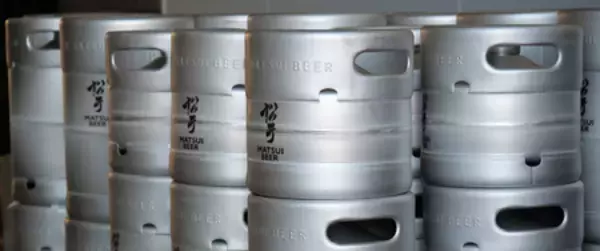 「【業界激震】1L 398円（10L/3,980円）。「常識を打ち破る価格」の本格ビールが業務用ビール市場に参入。」の画像