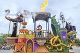 「東京ディズニーランド®ハロウィーンパレード「ザ・ヴィランズ・ハロウィーン“Into the Frenzy”」協賛」の画像1